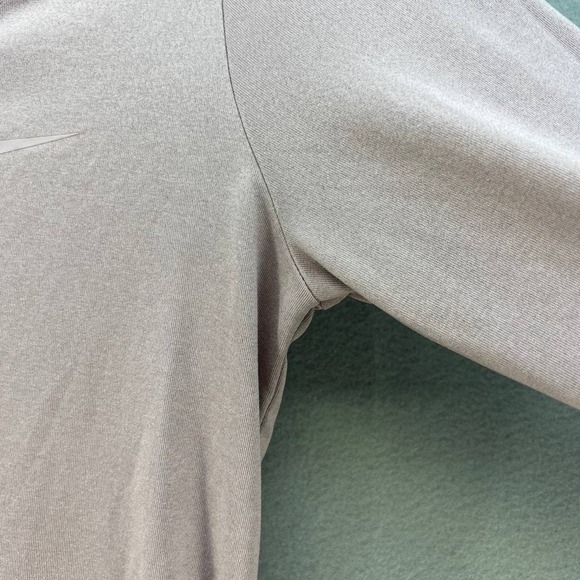 Nike Women's Light Purple Dri Fit Crew Neck Top Size Large - Picture 8 of 10